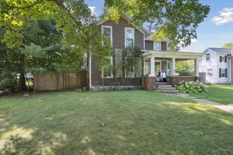 76 Budlong, Hillsdale, MI 49242
