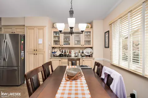 Dining - 47159 Meadowbrook, Macomb, MI 48044 photo 2 of 2