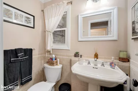Bath - 47159 Meadowbrook, Macomb, MI 48044 photo 2 of 4