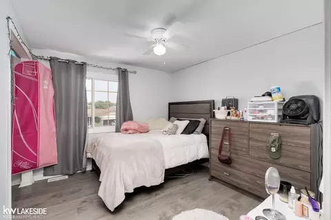 Bedroom - 47159 Meadowbrook, Macomb, MI 48044 photo 1 of 6
