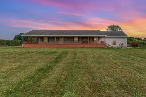 9404 Seymour, Montrose, MI 48457