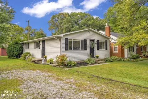 Exterior - 925 Golfview, Algonac, MI 48001 photo 1 of 7