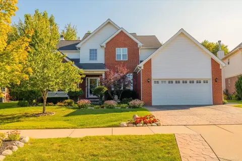 36556 Orchard Lk, New Baltimore, MI 48047