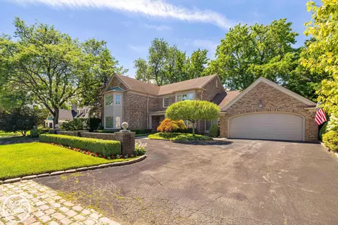 Exterior - 12 Rose Ter, Grosse Pointe Farms, MI 48236 photo 2 of 11