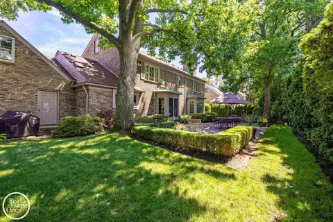 Exterior - 12 Rose Ter, Grosse Pointe Farms, MI 48236 photo 11 of 11