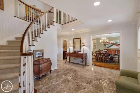 Entry Way - 12 Rose Ter, Grosse Pointe Farms, MI 48236 photo 2 of 6