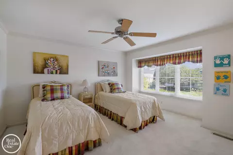 Bedroom - 12 Rose Ter, Grosse Pointe Farms, MI 48236 photo 7 of 8