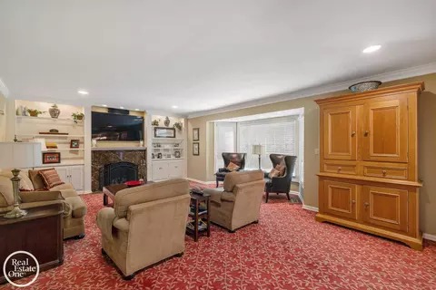 Living - 12 Rose Ter, Grosse Pointe Farms, MI 48236 photo 6 of 9