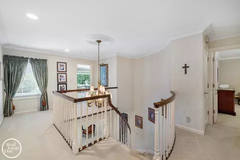 Entry Way - 12 Rose Ter, Grosse Pointe Farms, MI 48236 photo 5 of 6