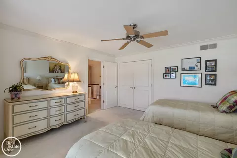 Bedroom - 12 Rose Ter, Grosse Pointe Farms, MI 48236 photo 8 of 8