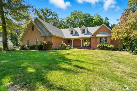 2200 Meanwell Rd, Dundee, MI 48131