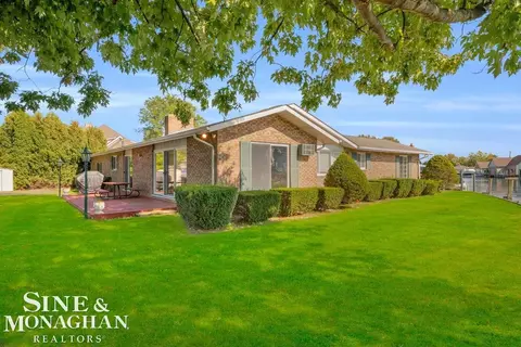 7292 Bluebill, Clay, MI 48001