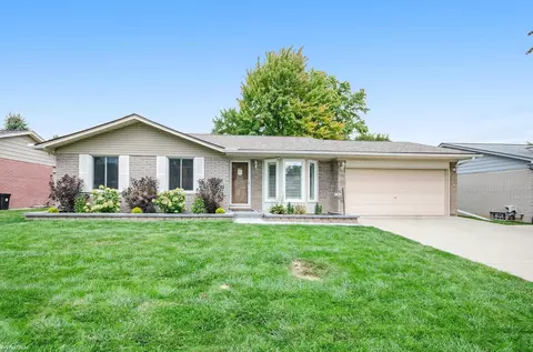 34707 Shorewood, New Baltimore, MI 48047