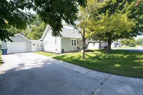 205 N 4th, Freeland, MI 48623
