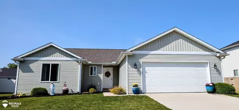 3134 Dahlia, Burton, MI 48519