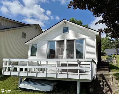 471 Algene, Lake Orion, MI 48362