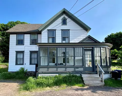 305 W Montezuma #1, Houghton, MI 49931