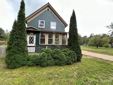264 W Main, Marquette, MI 49855
