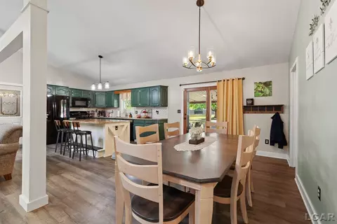 Dining - 5252 Draper, Jackson, MI 49201 photo 2 of 3