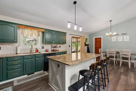 Kitchen - 5252 Draper, Jackson, MI 49201 photo 4 of 5