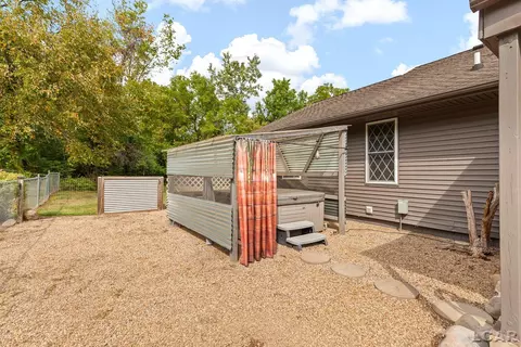 Exterior - 5252 Draper, Jackson, MI 49201 photo 5 of 25