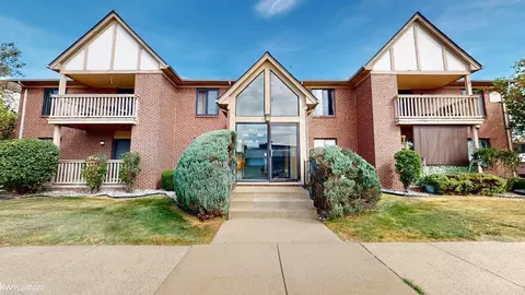 15825 Balfour # 15, Macomb, MI 48044