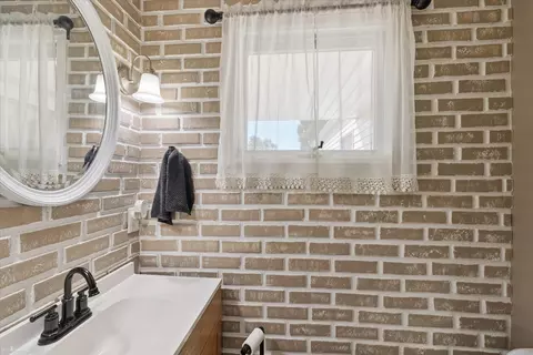 Bath - 1216 Willow, Owosso, MI 48867 photo 3 of 3
