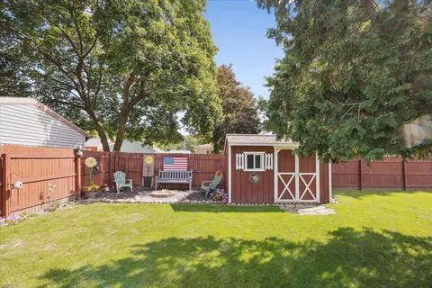 Exterior - 1216 Willow, Owosso, MI 48867 photo 7 of 11