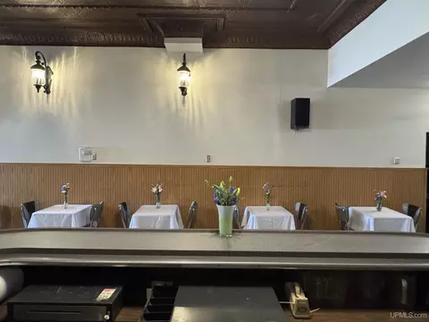 Dining - 113 N 2nd, Ishpeming, MI 49849 photo 3 of 8