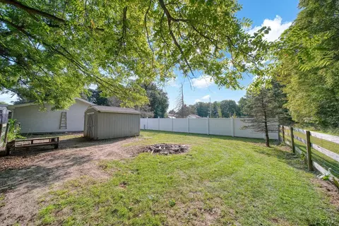 1966 Dawson, Adrian, MI 49221 photo 43