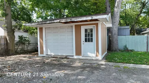 Exterior - 3902 Cuthbertson, Flint, MI 48507 photo 5 of 5