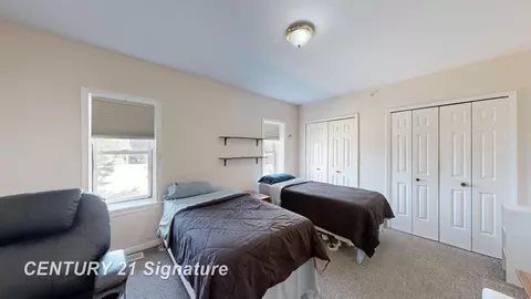 Bedroom - 3902 Cuthbertson, Flint, MI 48507 photo 2 of 3