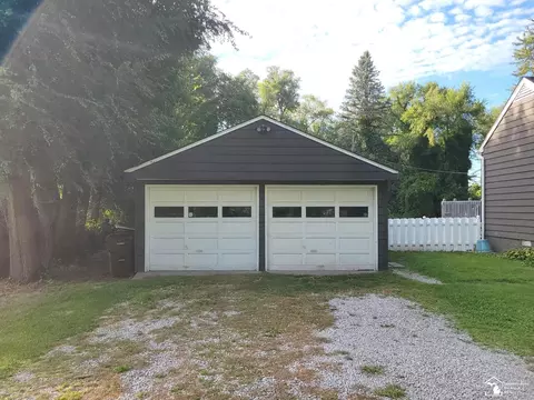Exterior - 3133 Comboni, Monroe, MI 48162 photo 3 of 7