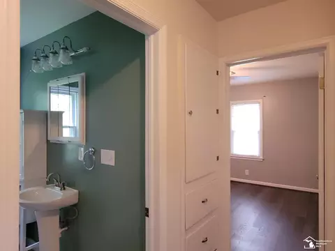 Entry Way - 3133 Comboni, Monroe, MI 48162 photo 1 of 2
