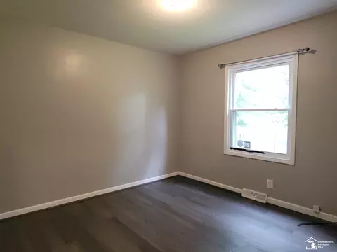 Bedroom - 3133 Comboni, Monroe, MI 48162 photo 2 of 6
