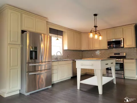 Kitchen - 3133 Comboni, Monroe, MI 48162 photo 2 of 2