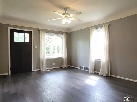 Living - 3133 Comboni, Monroe, MI 48162 photo 1 of 5