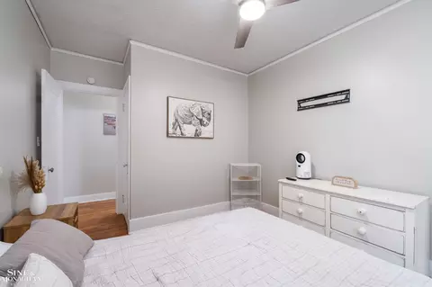 Bedroom - 1447 Wayburn, Grosse Pointe Park, MI 48230 photo 4 of 4