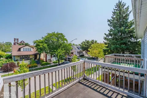 Exterior - 1447 Wayburn, Grosse Pointe Park, MI 48230 photo 2 of 26