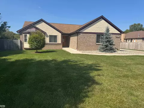 46635 Fairchild, Macomb, MI 48042