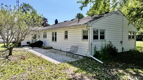 1160 Cherry, Temperance, MI 48182 photo 6