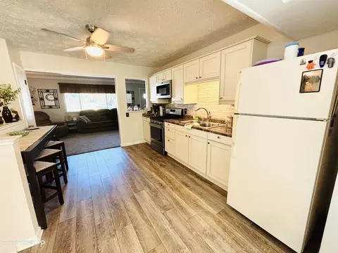 Kitchen - 530 Sequoia, Davison, MI 48423 photo 1 of 2