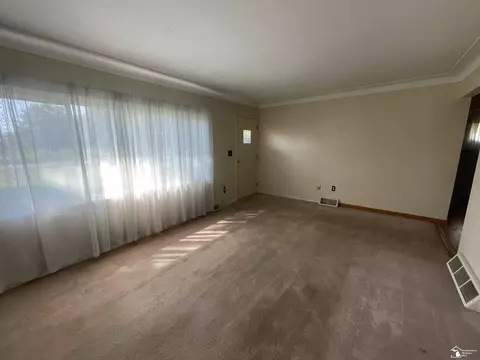 2196 Smith, Temperance, MI 48182 photo 7