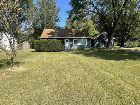2196 Smith, Temperance, MI 48182 photo 2