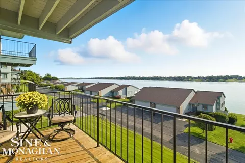 1715 River #72, Saint Clair, MI 48079