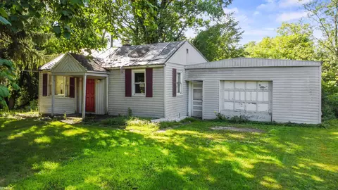 4089 North Riv, Fort Gratiot, MI 48059