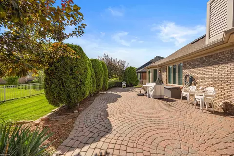 Exterior - 20522 Shetland, Macomb, MI 48044 photo 3 of 7