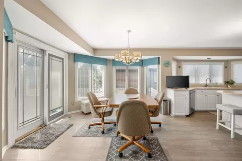 Dining - 20522 Shetland, Macomb, MI 48044 photo 2 of 2