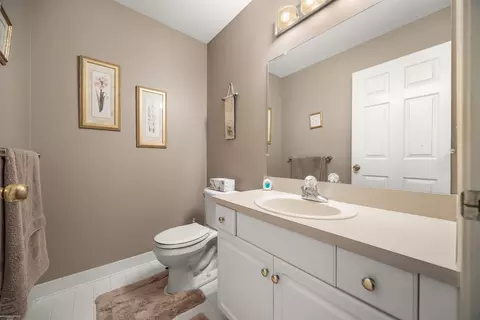 Bath - 20522 Shetland, Macomb, MI 48044 photo 1 of 4