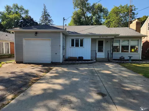 5705 Rosewood, Monroe, MI 48161